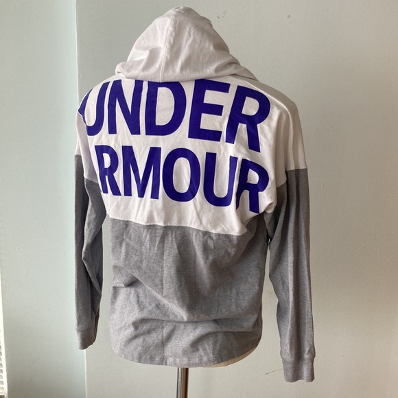 Under Armour youth long sleeve shirt with hood - Picture 3 of 5